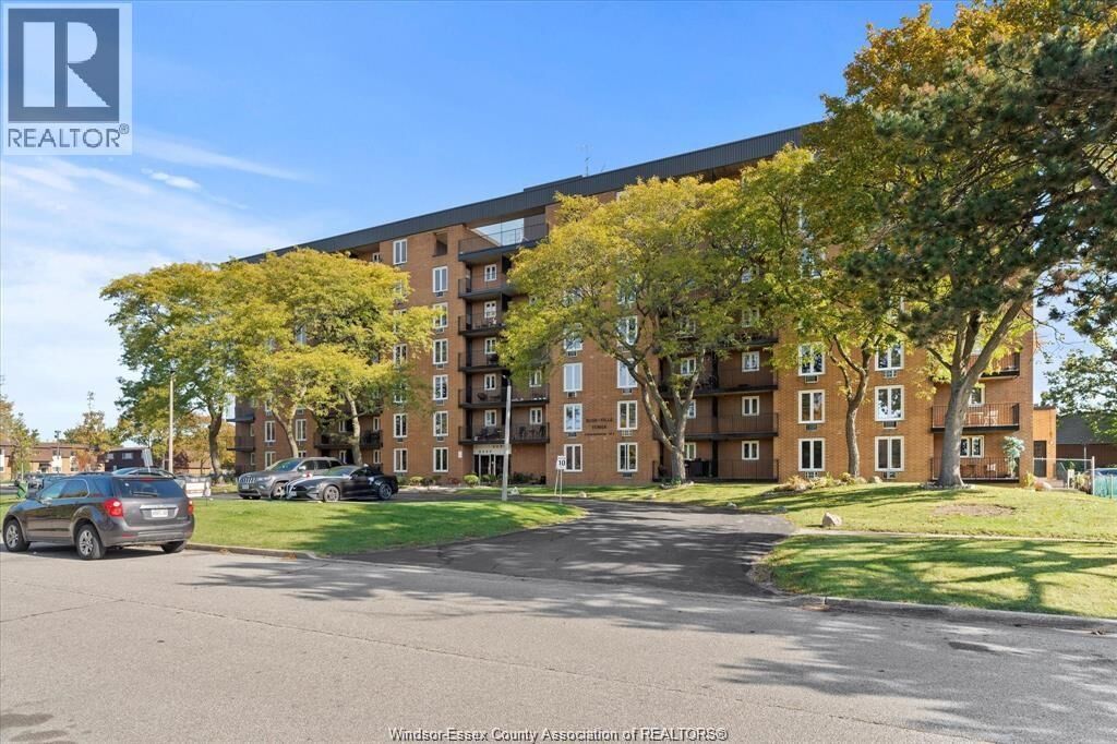 Property Photo: 6574 Thornberry Crescent 182 ON N8T 2X2