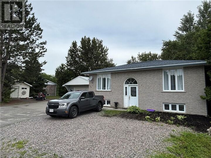 Property Photo:  1646 Wendy Street  ON P3N 1L9 
