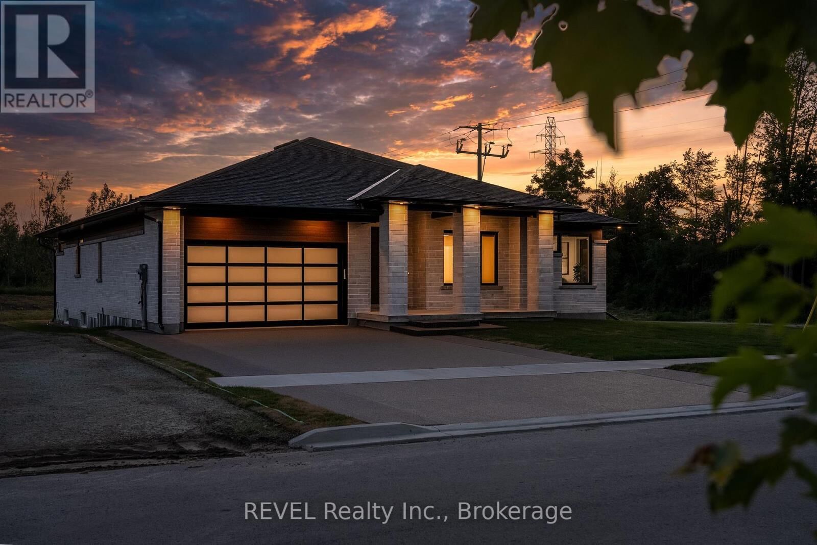 Property Photo:  20 Anchor Road  ON L0S 1A0 