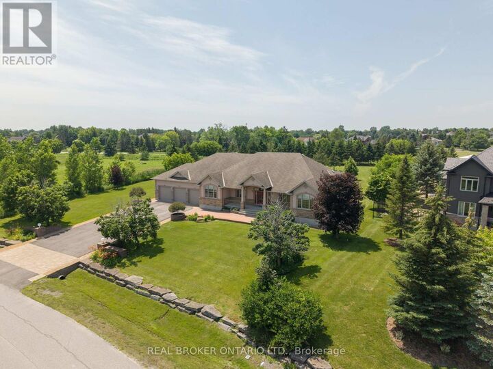 Property Photo:  1032 Black Canary Drive  ON K4M 0A1 