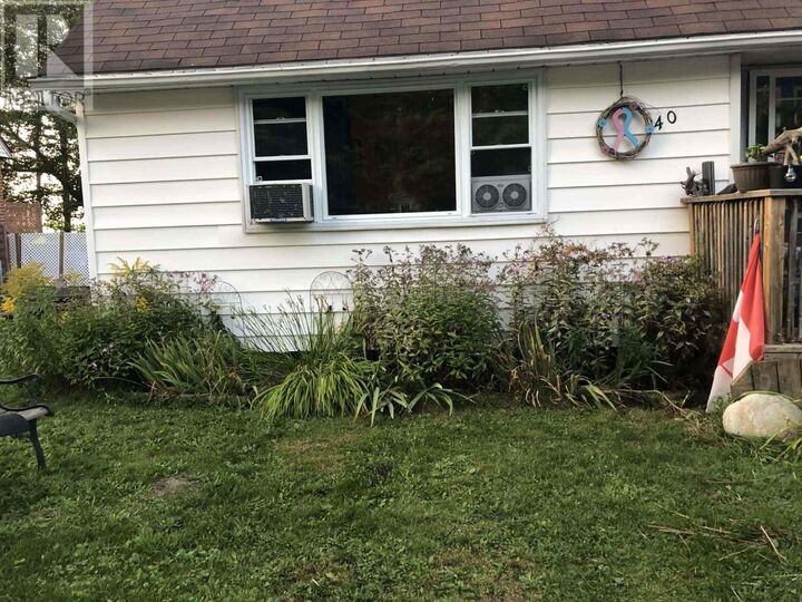 Property Photo: 40 Robertson Rd ON P5A 1C7