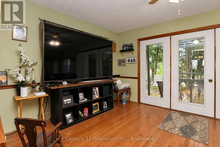 Property Photo:  112197 Grey Road 3 Road North  ON N0G 1C0 