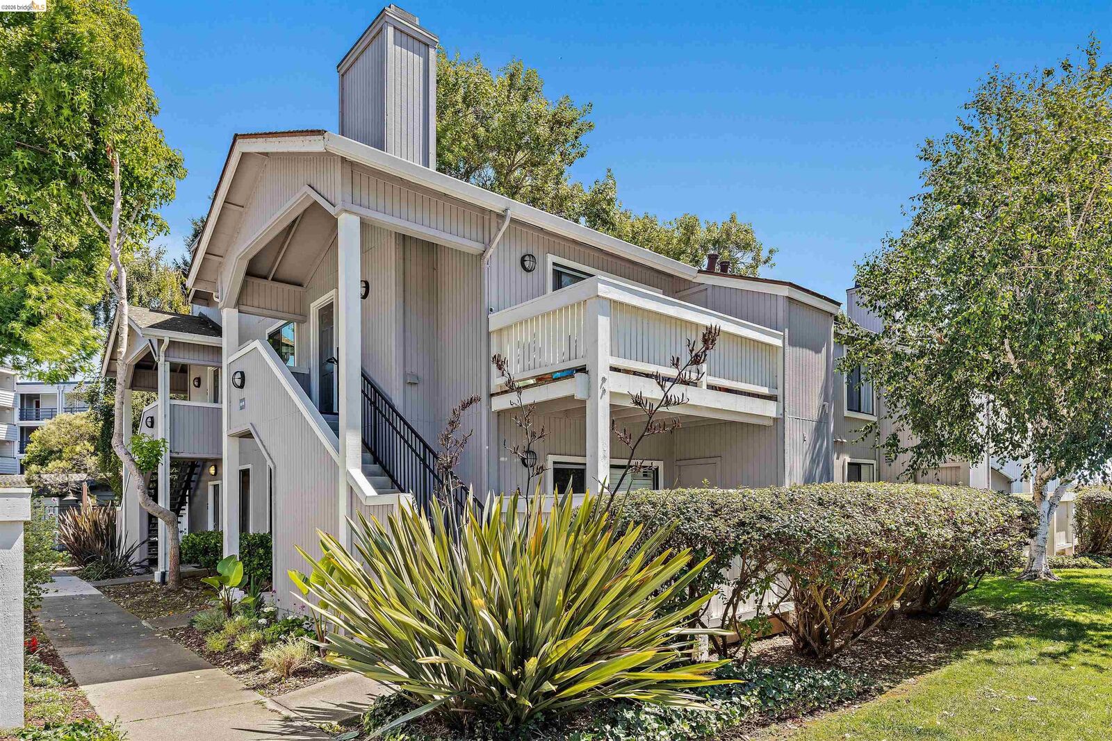 Property Photo:  191 Schooner Ct  CA 94804 