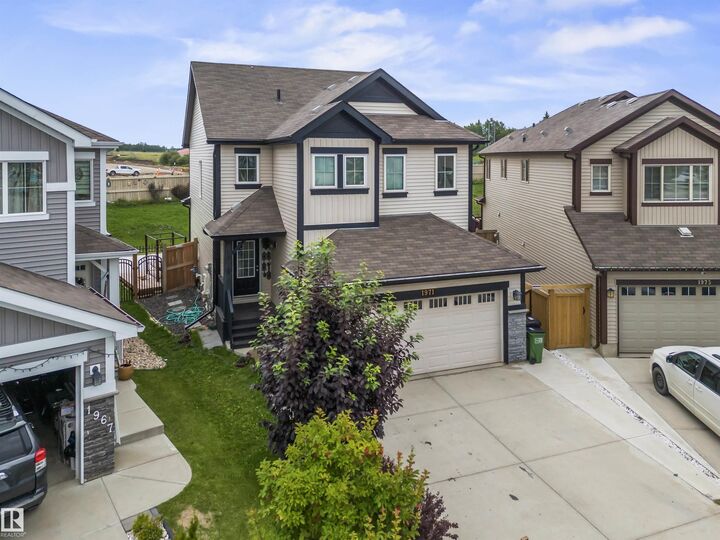 Property Photo:  1971 51 Street SW  AB T6X 1Y4 