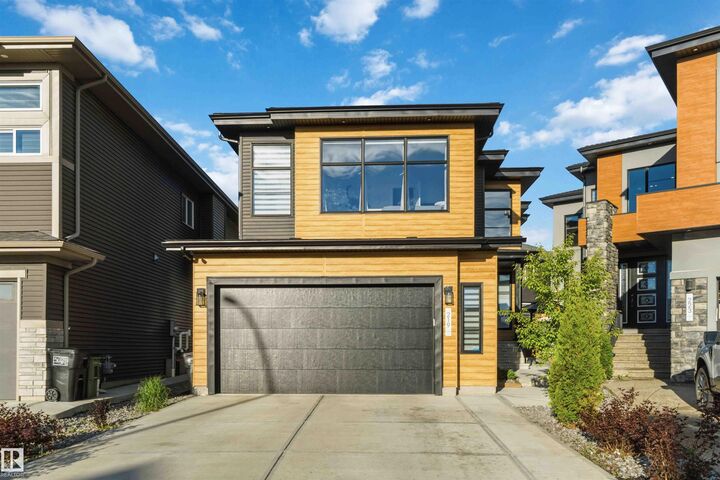 219 37 Street SW — photo 1