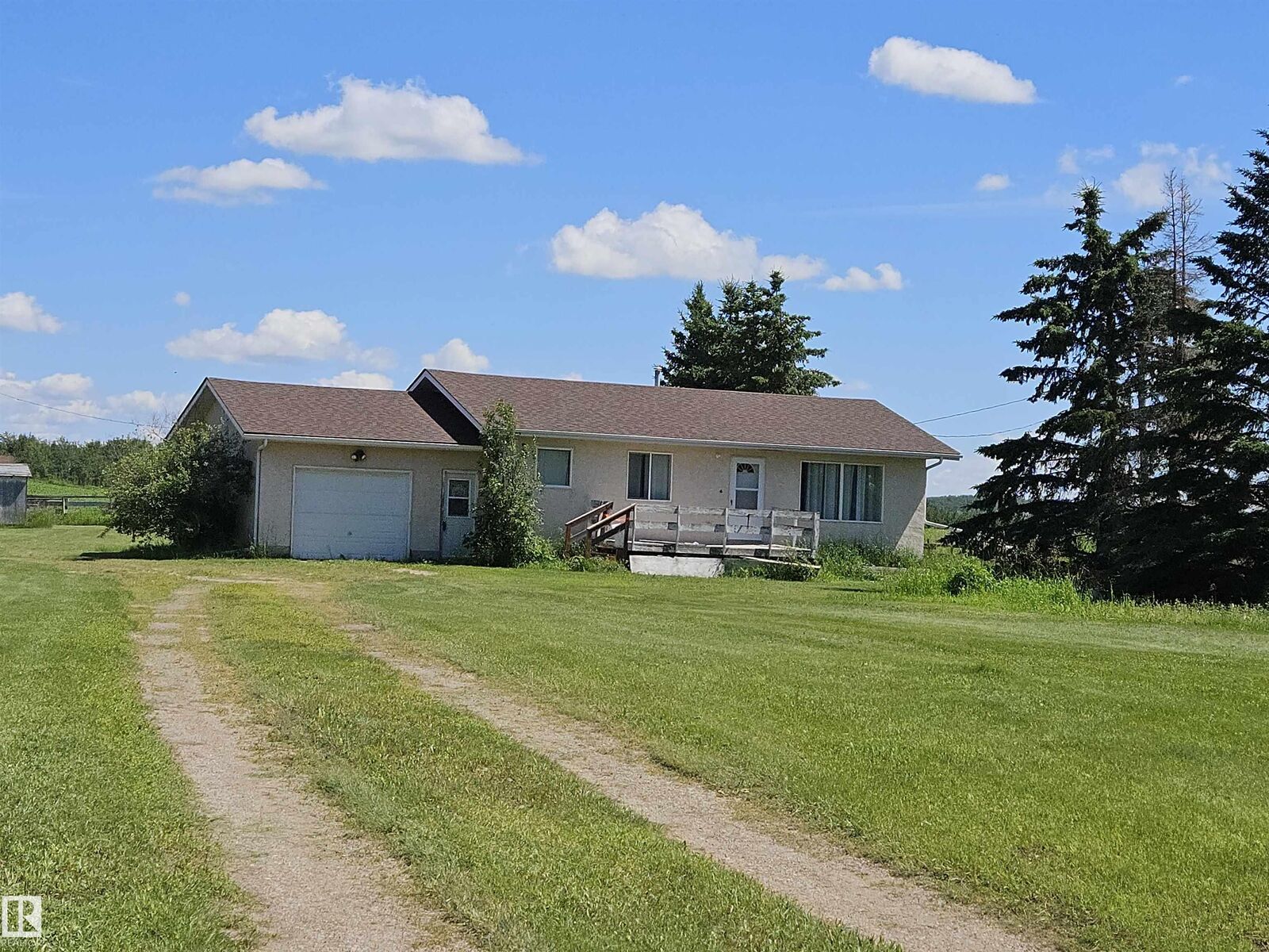 Property Photo: 57415 Range Road 93 AB T0A 3A0
