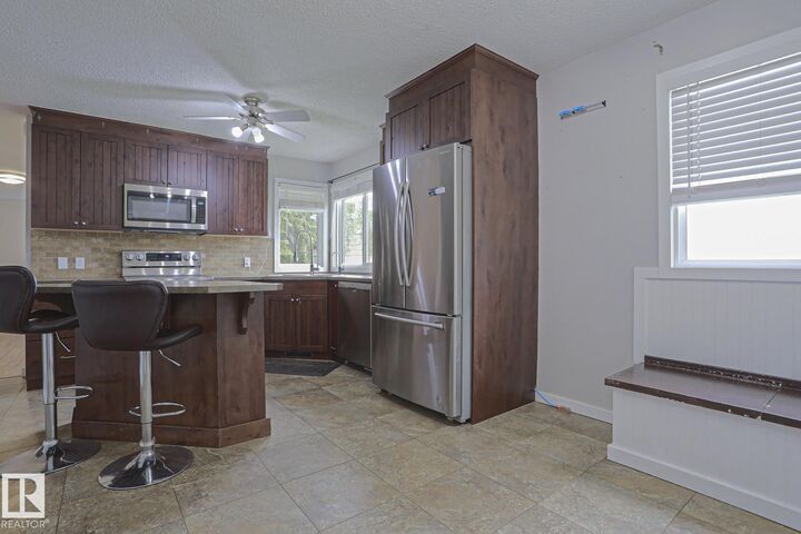 Property Photo: 53212 Rge Road 14 AB T7Y 0G3