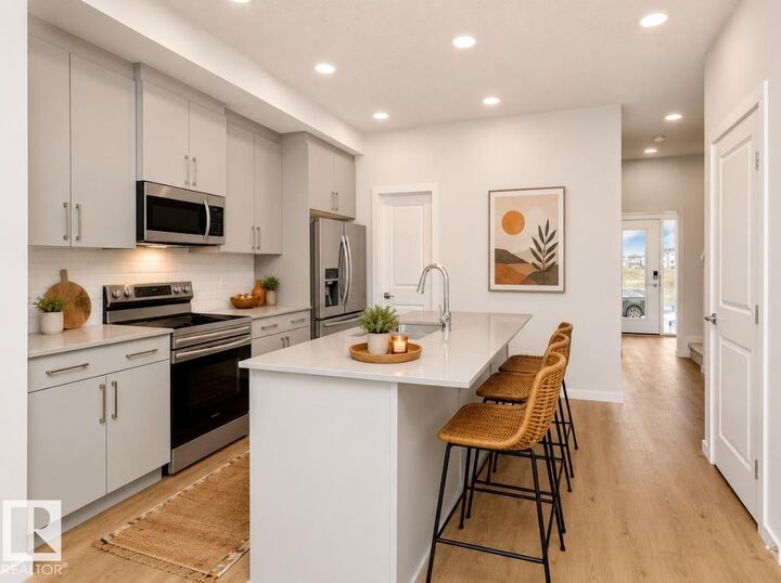Property Photo: 2804 7 Avenue SW AB T6X 2A8
