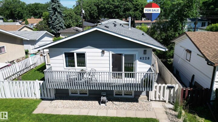 Property Photo: 4228 114 Avenue NW AB T5W 0T2