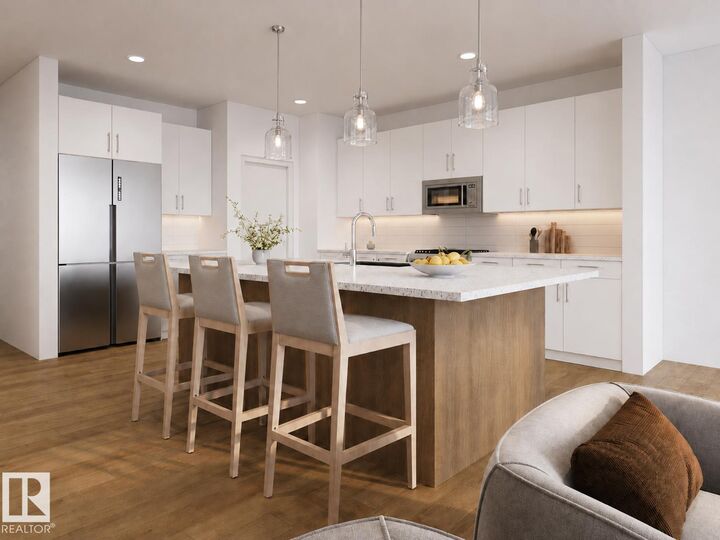 Property Photo:  7605 Kimiwan Crescent SW  AB T6W 5V9 