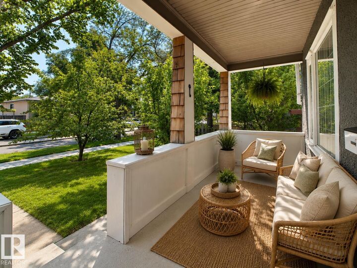Property Photo:  11312 127 Street NW  AB T5M 0T8 
