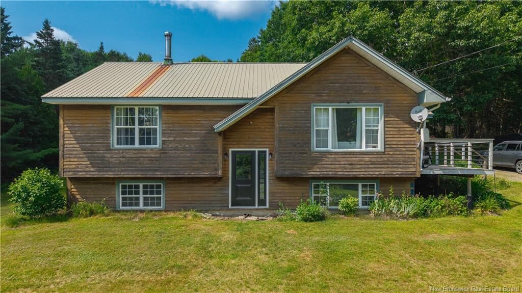 Property Photo:  31 Hills Road  NB E3L 4K6 