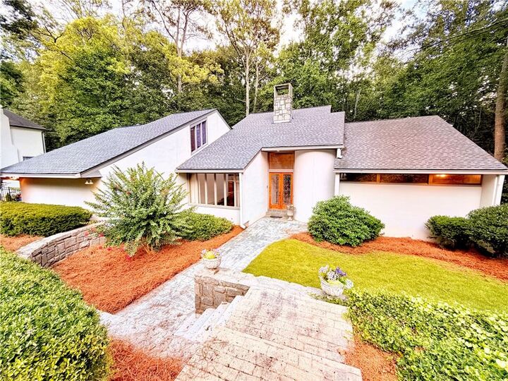 Property Photo: 320 Fauna Court GA 30350