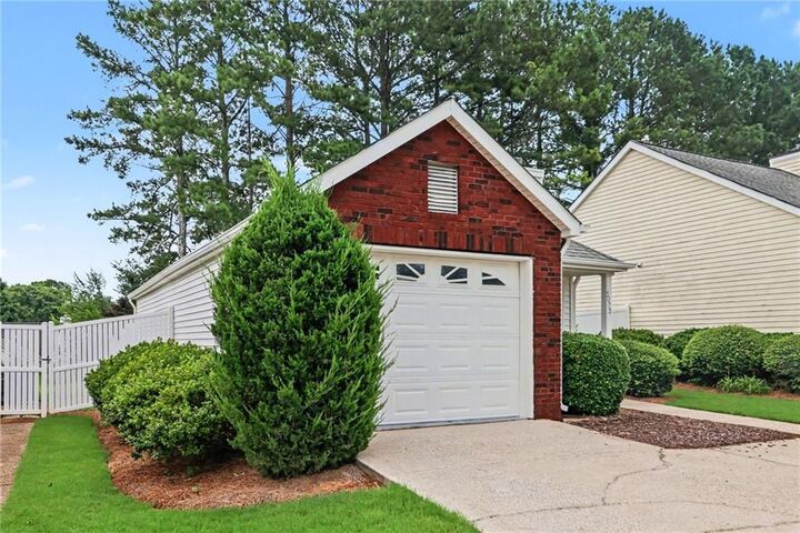Property Photo:  3075 Barnwood Crossing  GA 30097 