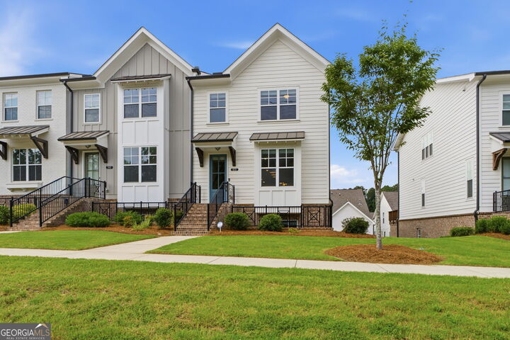 Property Photo: 835 Green Sapling Trail GA 30024