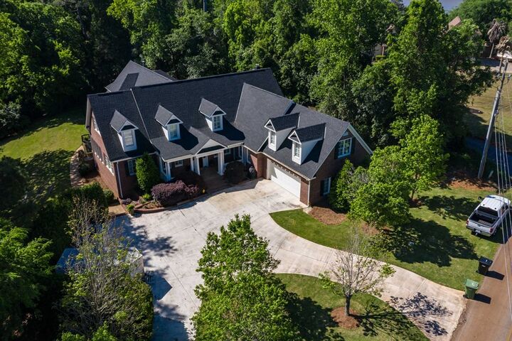 Property Photo: 306 Cascade Road GA 31904