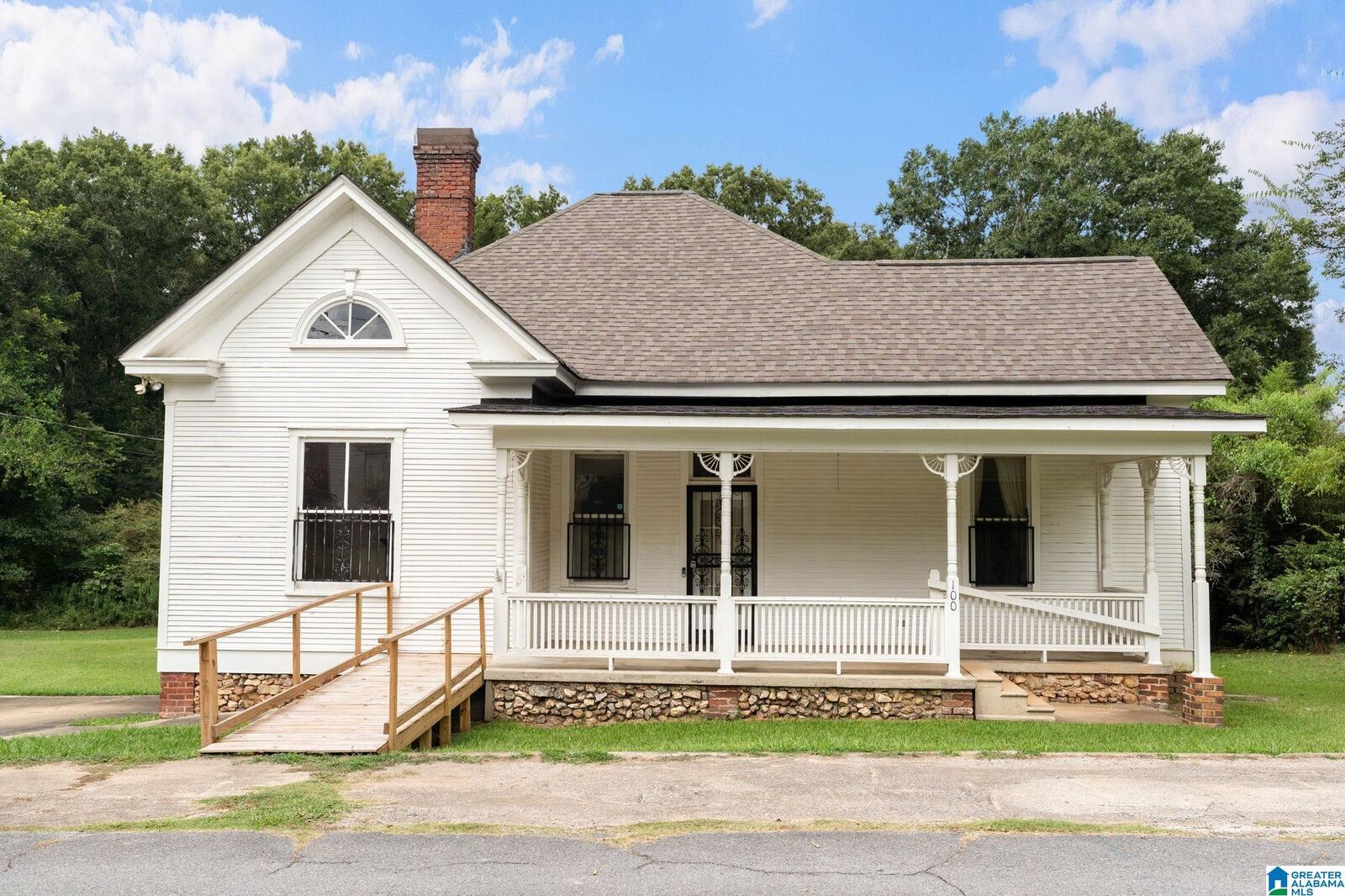 Property Photo: 100 Chestnut Street AL 35096