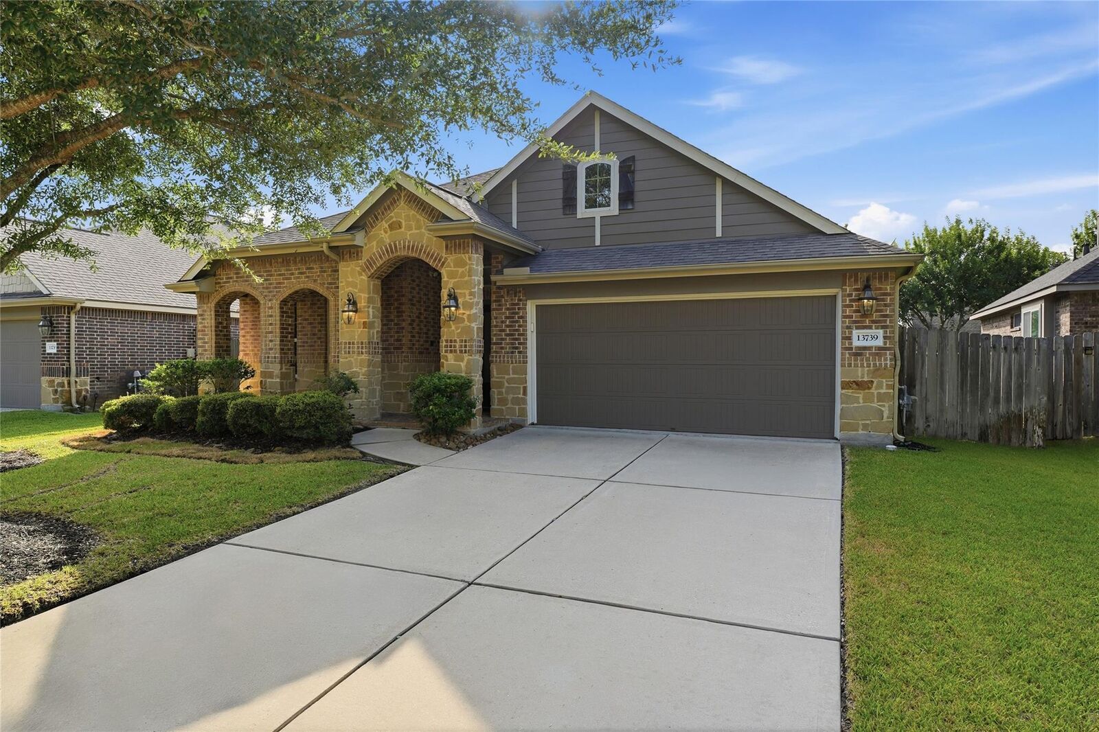 Property Photo:  13739 Slate Mountain Lane  TX 77044 