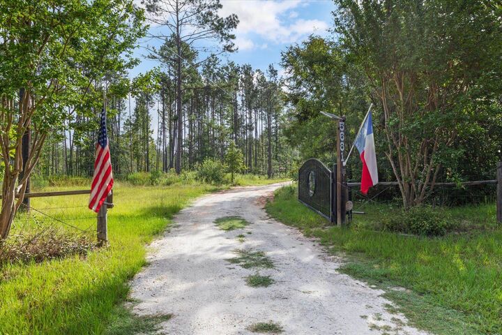 Property Photo: 5681 An County Road #153 TX 75801