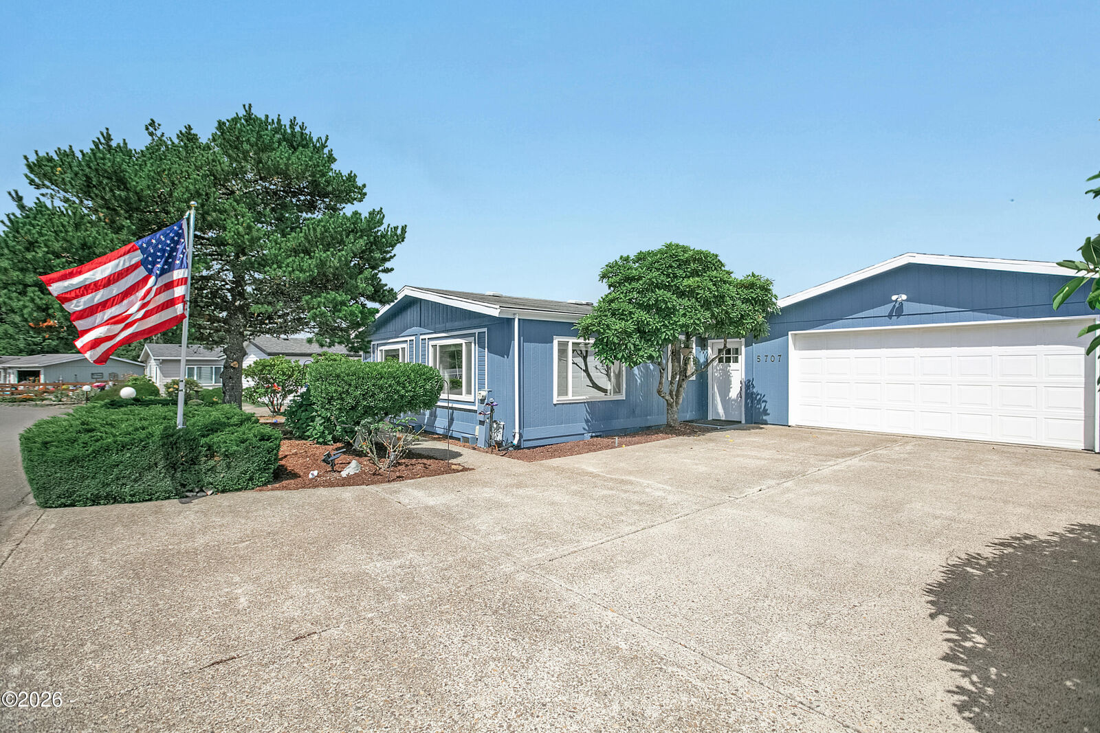 Property Photo:  5707 NE Windmill Drive  OR 97365 