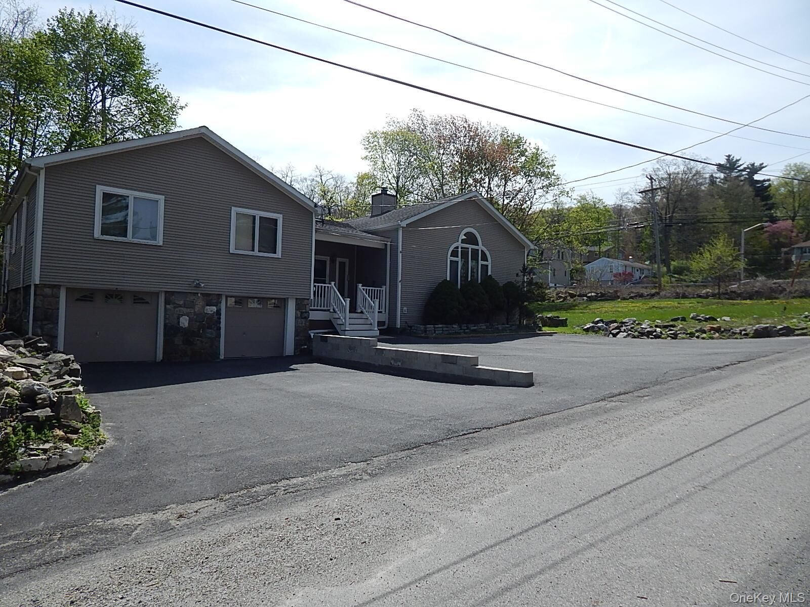 Property Photo:  16 Kenton Road  NY 12563 