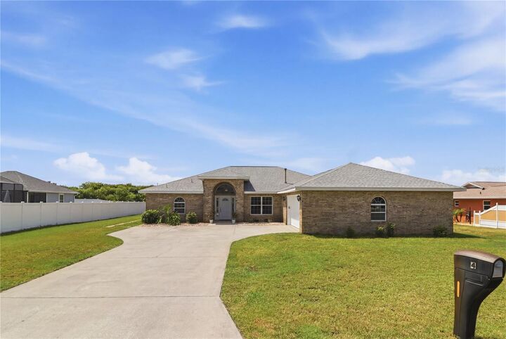Property Photo:  4 Beachside Dr  FL 32137 