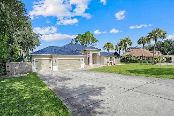 Property Photo:  18233 Rose Street  FL 34736 