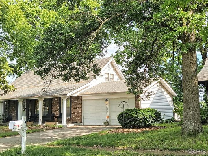 Property Photo: 5412 Priorybrook Road MO 63033