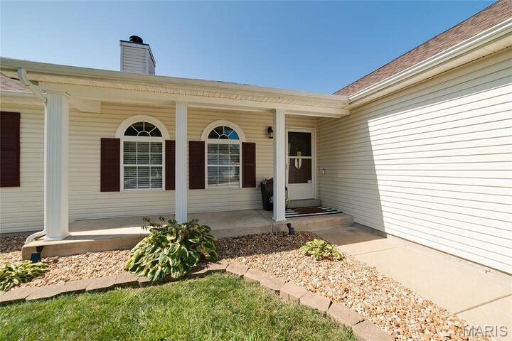 Property Photo:  4 Tomahawk Court  MO 63366 