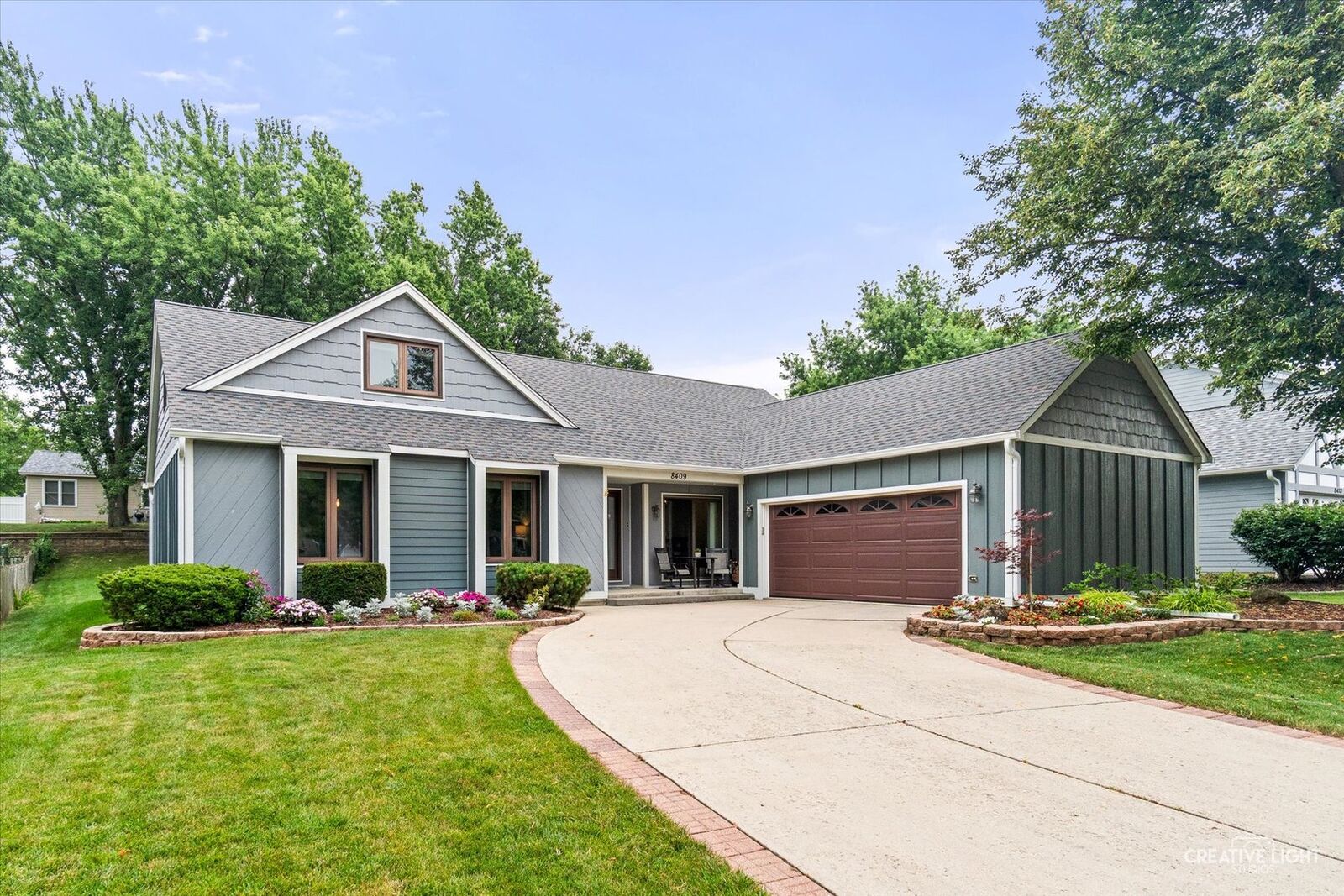 Property Photo:  8409 Mending Wall Drive  IL 60517 