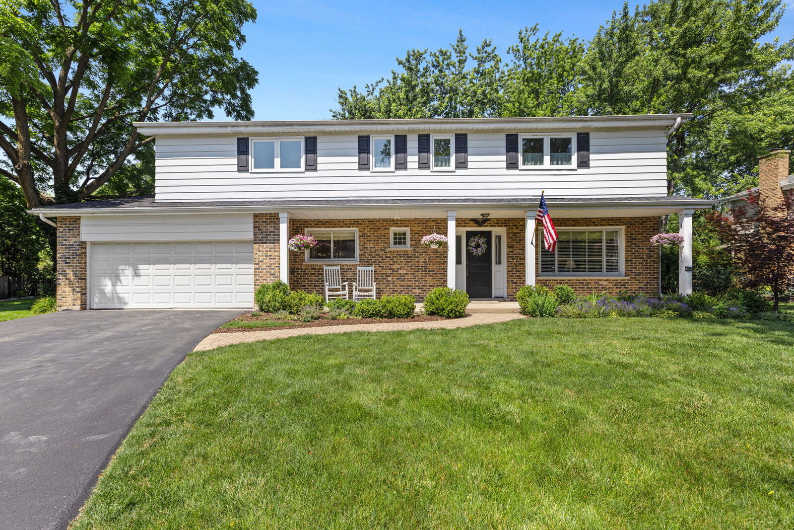 Property Photo: 1240 Bar Harbor Terrace IL 60062