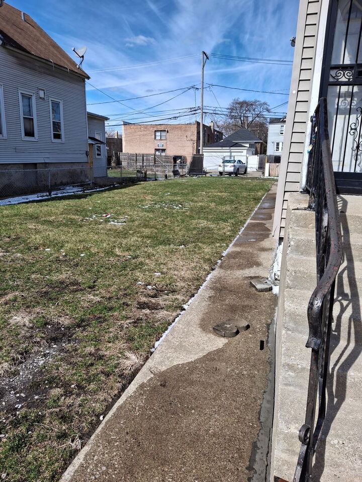 Property Photo:  864 E 87th Place  IL 60619 