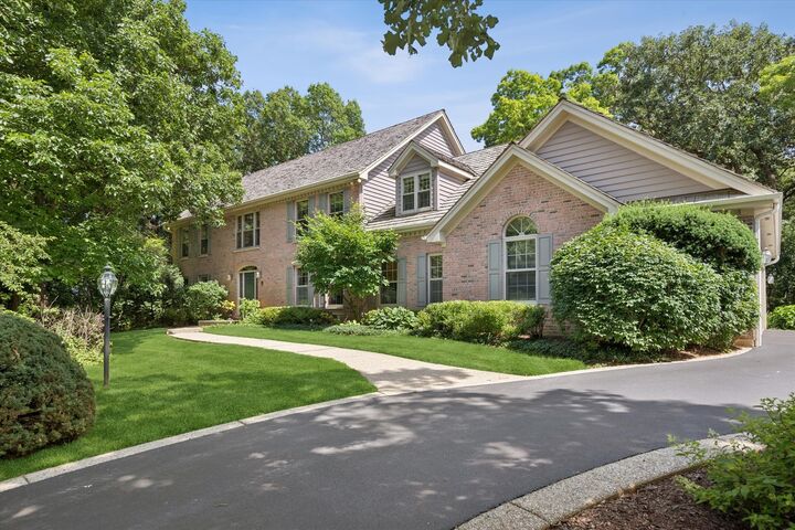 Property Photo: 22801 W Glenhurst Road IL 60010