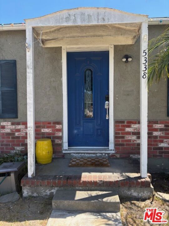 Property Photo: 5338 W 119th Street CA 90304