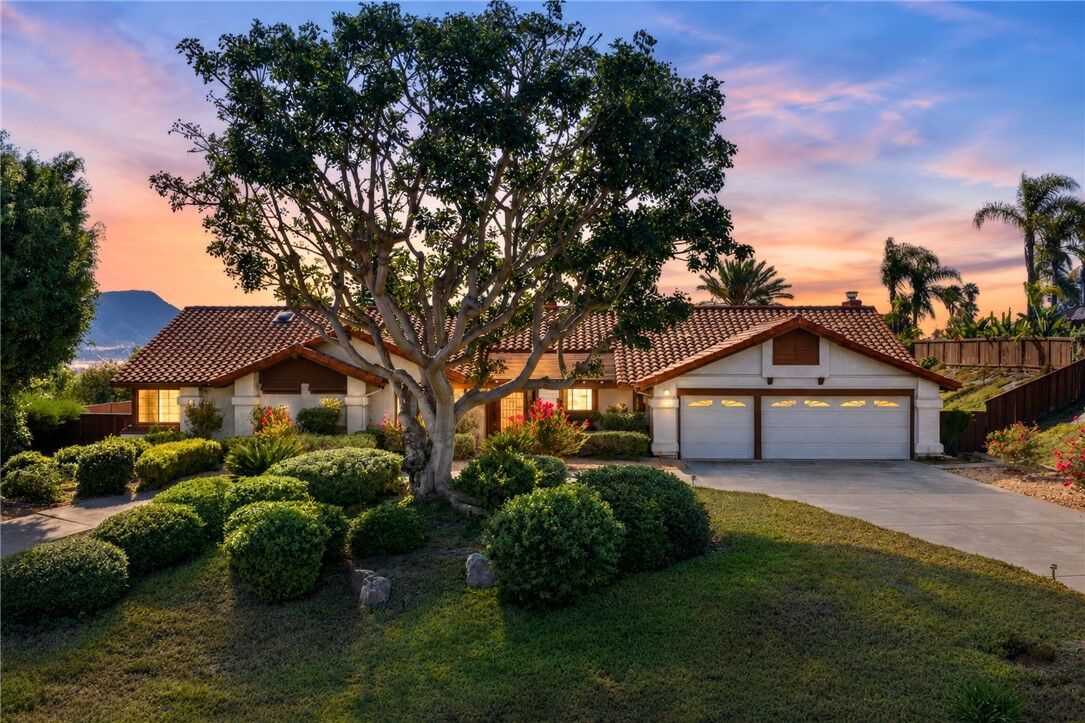 Property Photo: 2415 Eucalyptus CA 92029