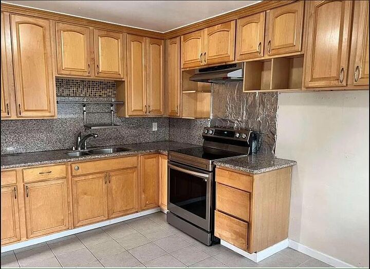 Property Photo:  1345 145th Avenue  CA 94578 