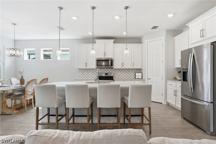 Property Photo: 28040 Seasons Tide Avenue FL 34135