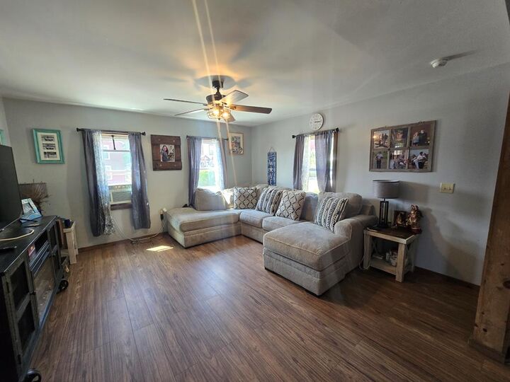Property Photo:  124 N Higgins Ave  PA 18840 