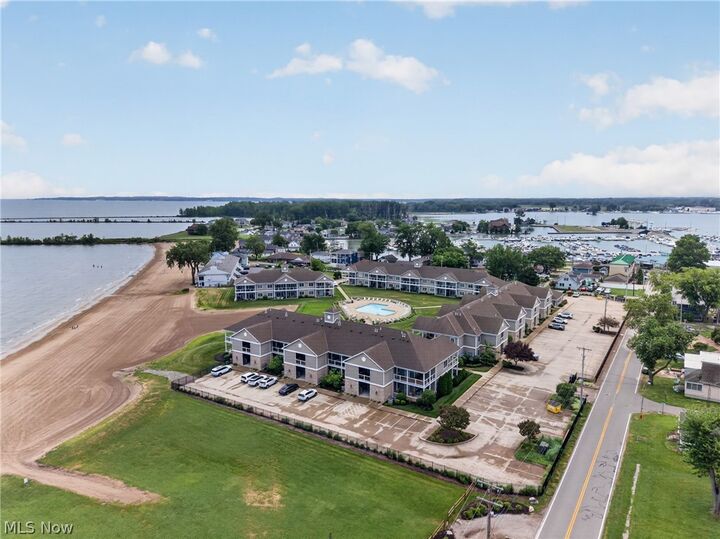 Property Photo: 3191 N Beach Towne Court OH 43452