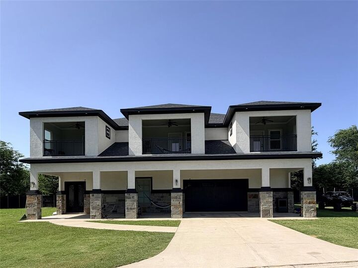 Property Photo: 222 County Road 876 TX 75407