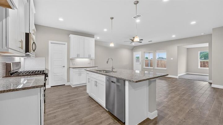 Property Photo:  243 Sandstone Circle  TX 76048 