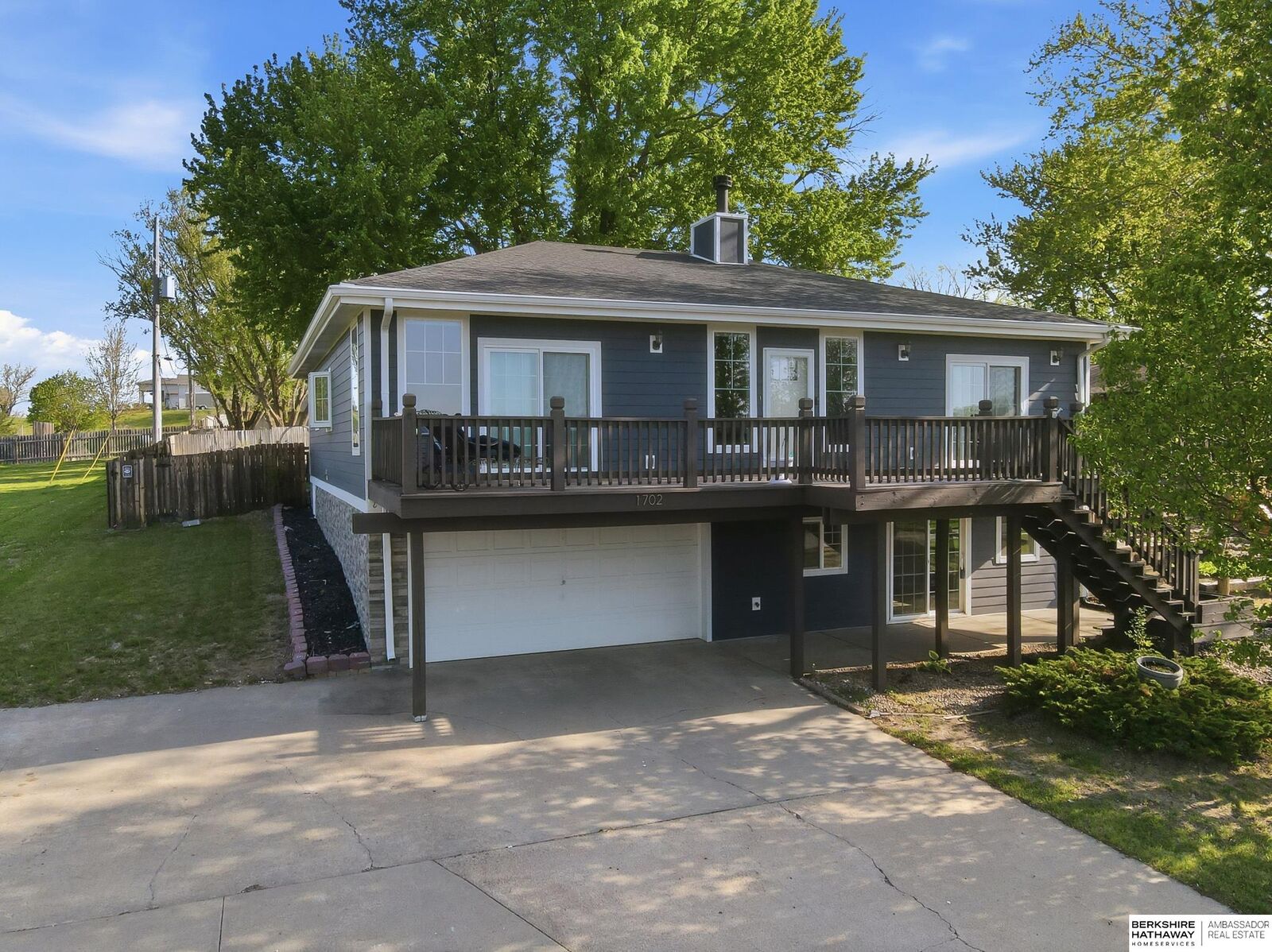 Property Photo:  1702 Dunbar Drive  NE 68048 