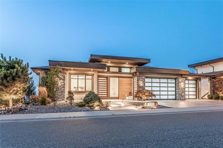 Property Photo: 1050 Ledgeview Court BC V1W 5M6