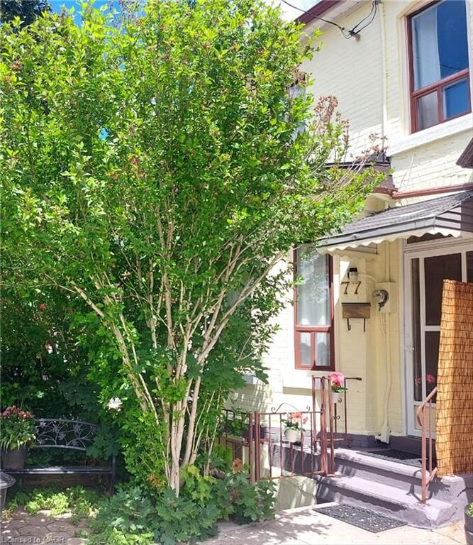 Property Photo: 77 Murray Street E ON L8L 3G1