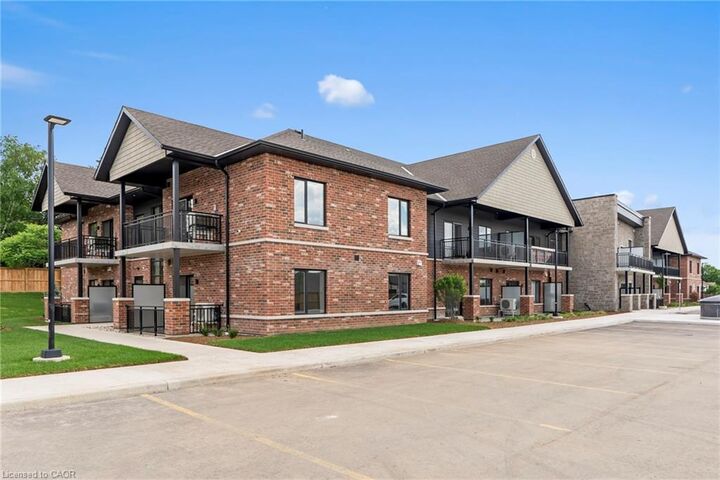 Property Photo:  773 Princess Street 203  ON N0G 2L3 