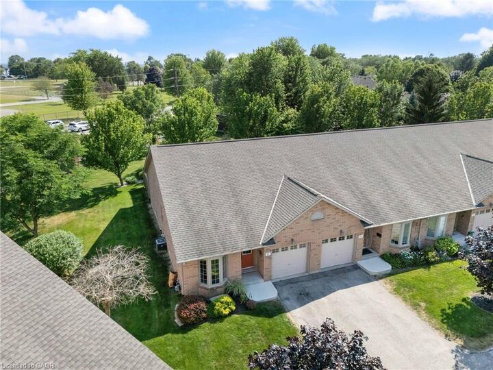 Property Photo: 19 Somerset Drive 16 ON N0A 1N7