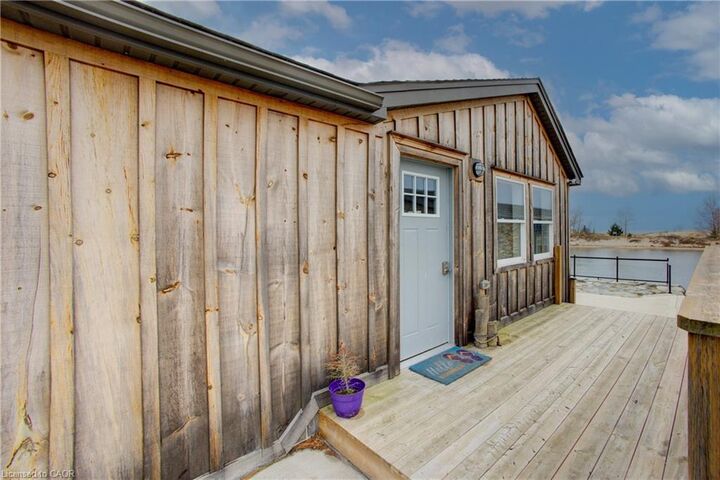 Property Photo: 2 Browns Lane ON L9Z 2L7