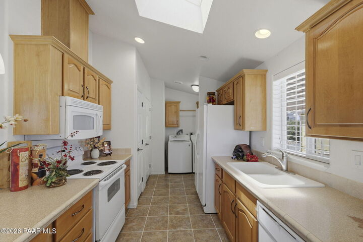 Property Photo:  11250 E State Route 69 2210  AZ 86327 