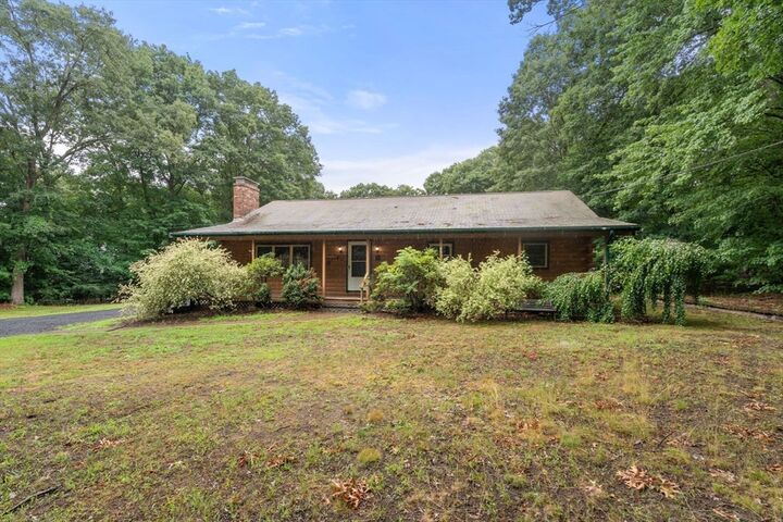 Property Photo:  56 Parmenter Ln  MA 02760 