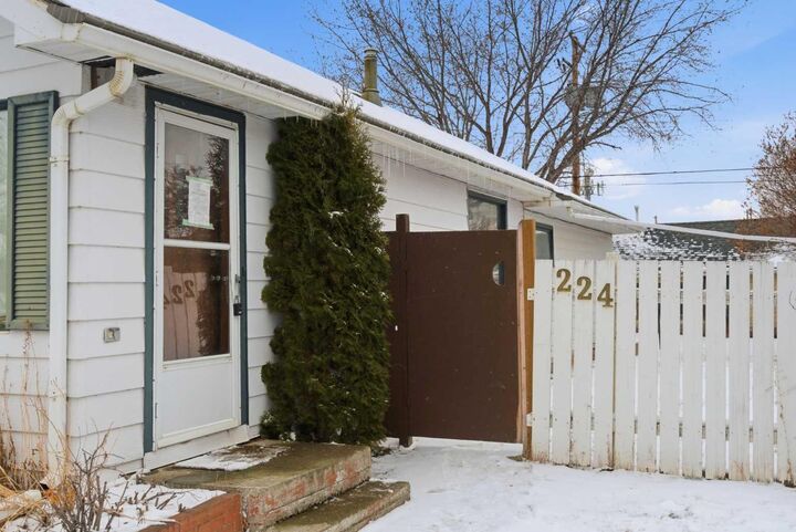 Property Photo: 224 1 Street S AB T0L 2B0